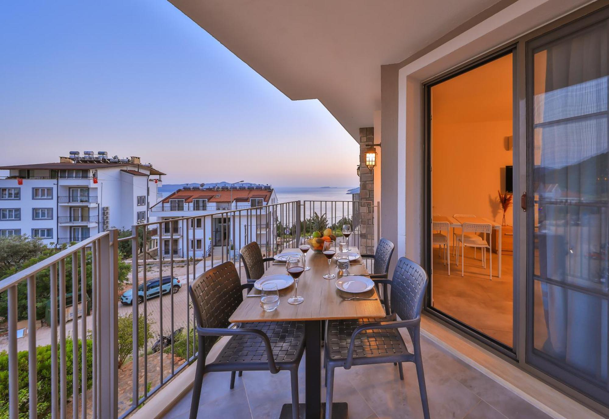 Goekyuezue Suit Apart Kaş Exterior photo